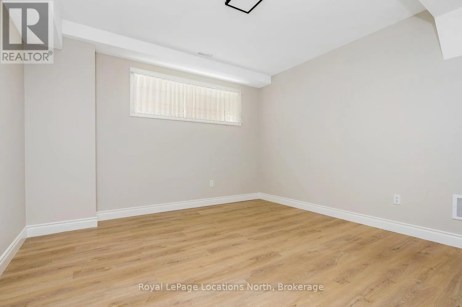 40 WATERVIEW ROAD