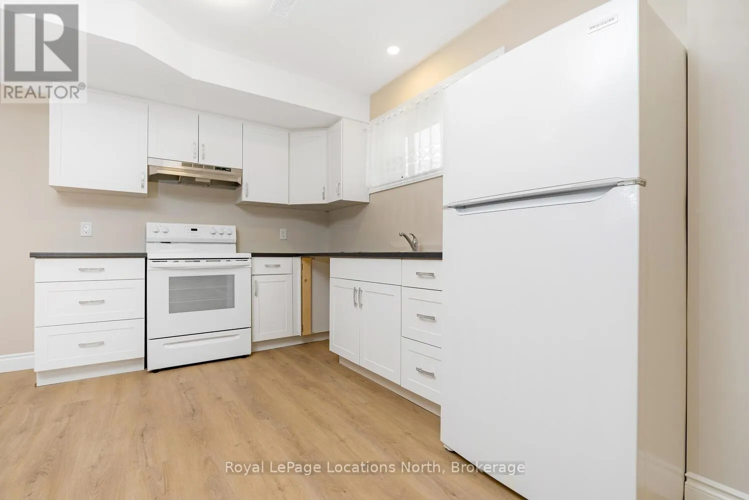 40 WATERVIEW ROAD