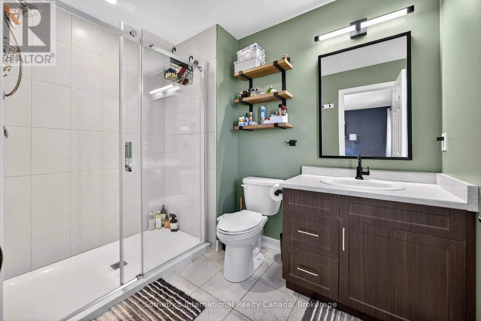 100 ARCHER AVENUE