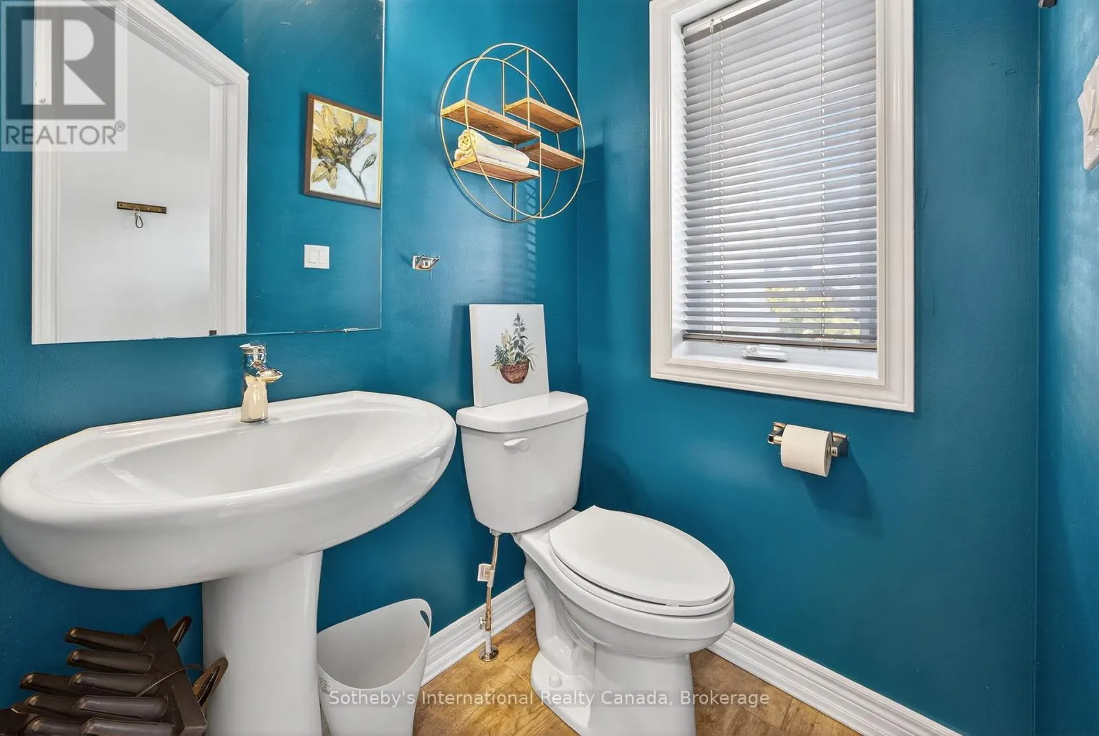 100 ARCHER AVENUE