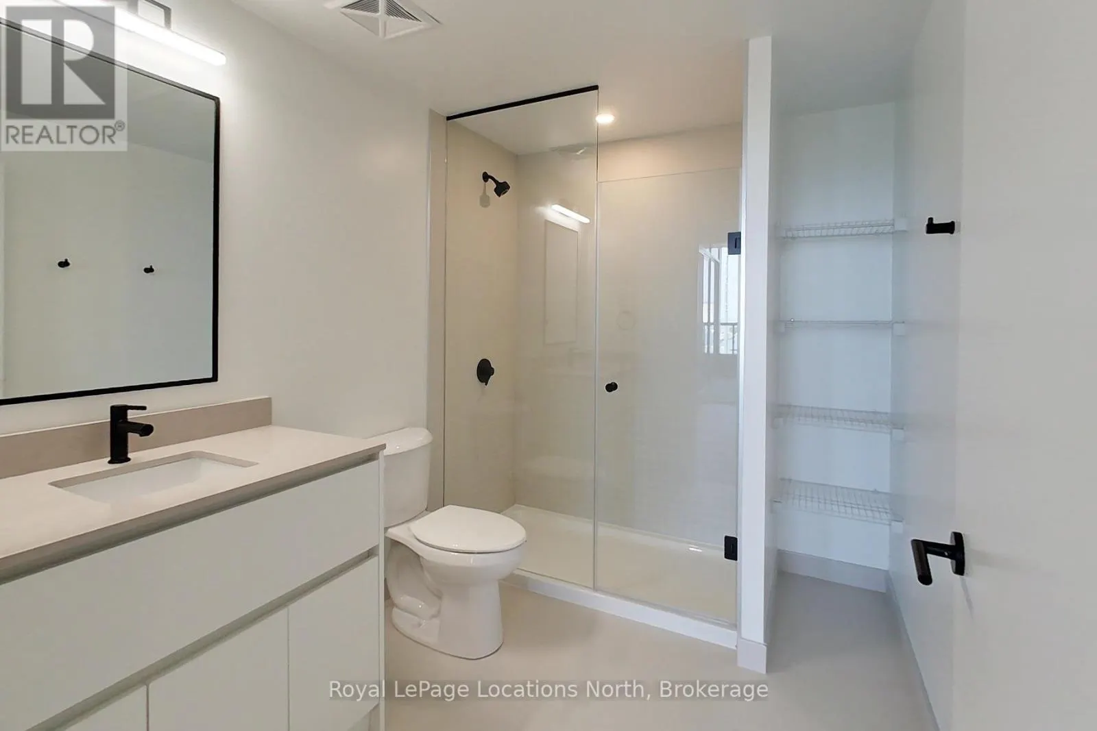 303 - 31 HURON STREET, #303