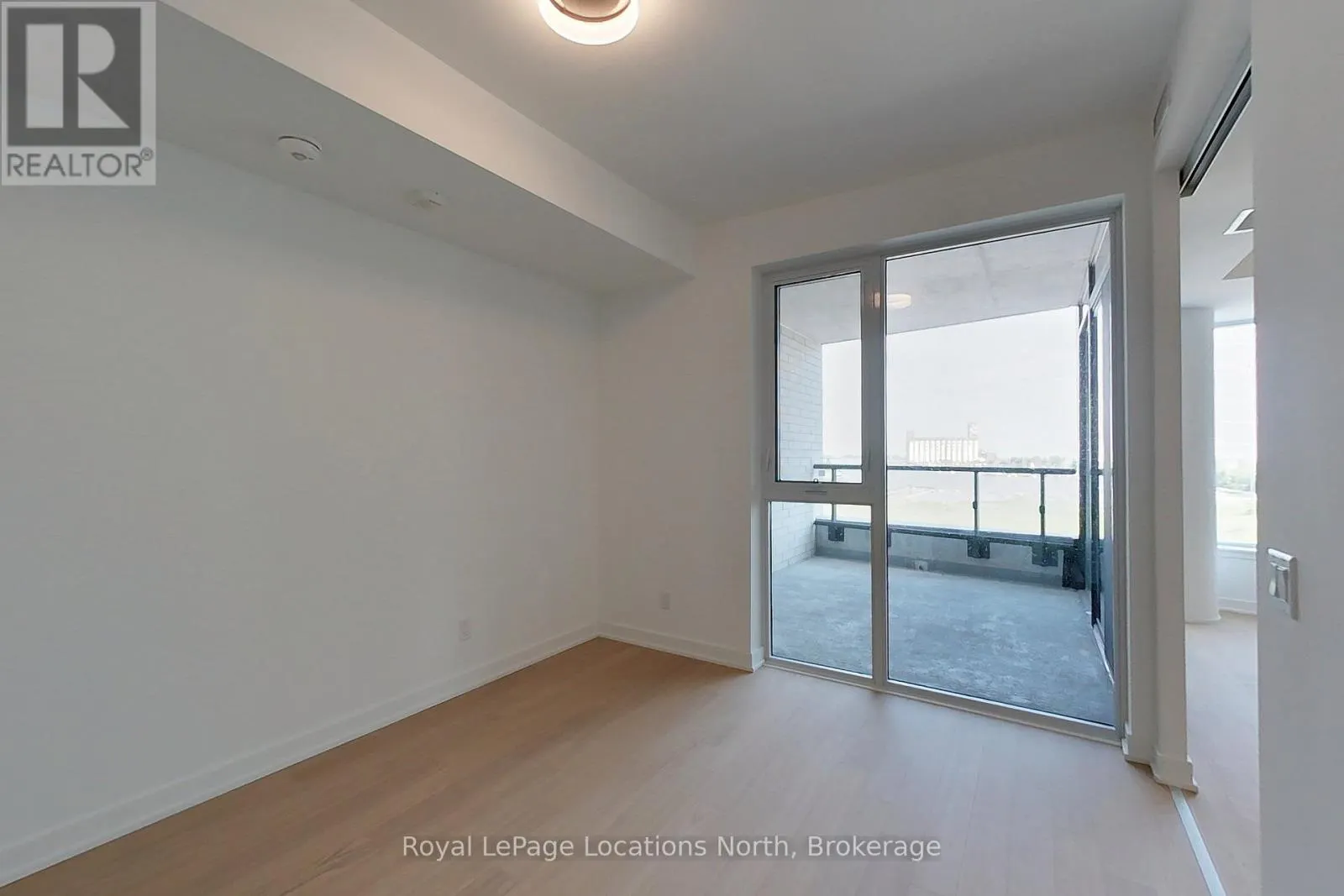 303 - 31 HURON STREET, #303