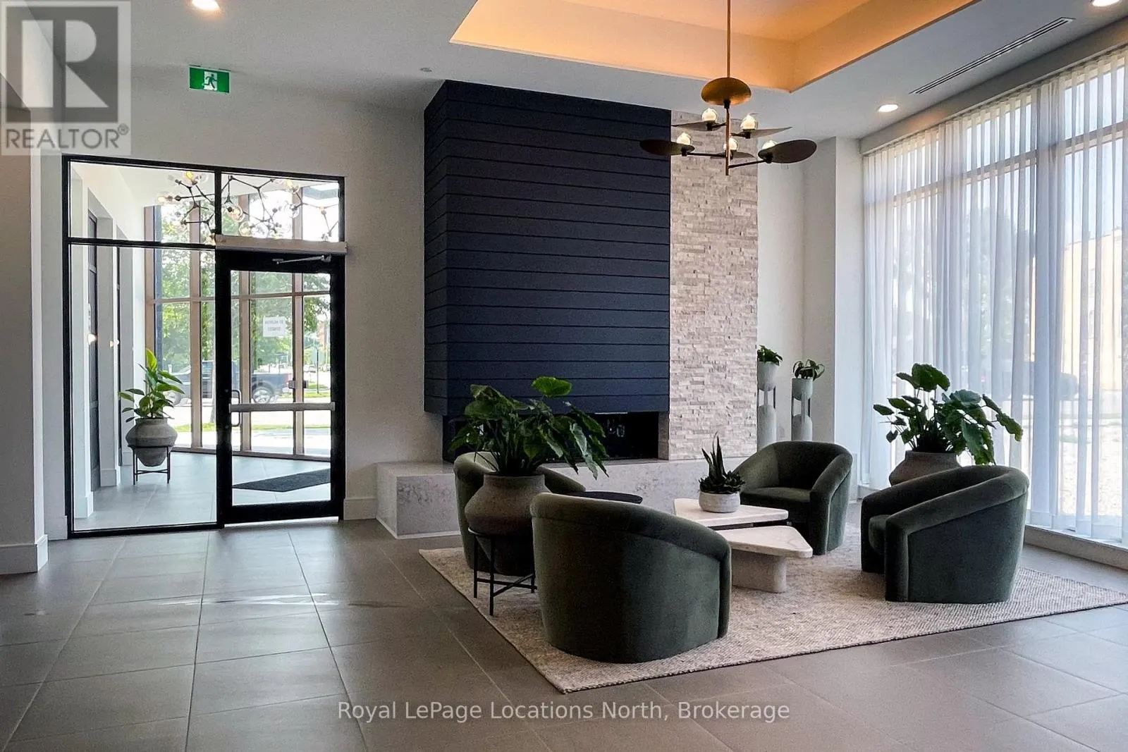 303 - 31 HURON STREET, #303