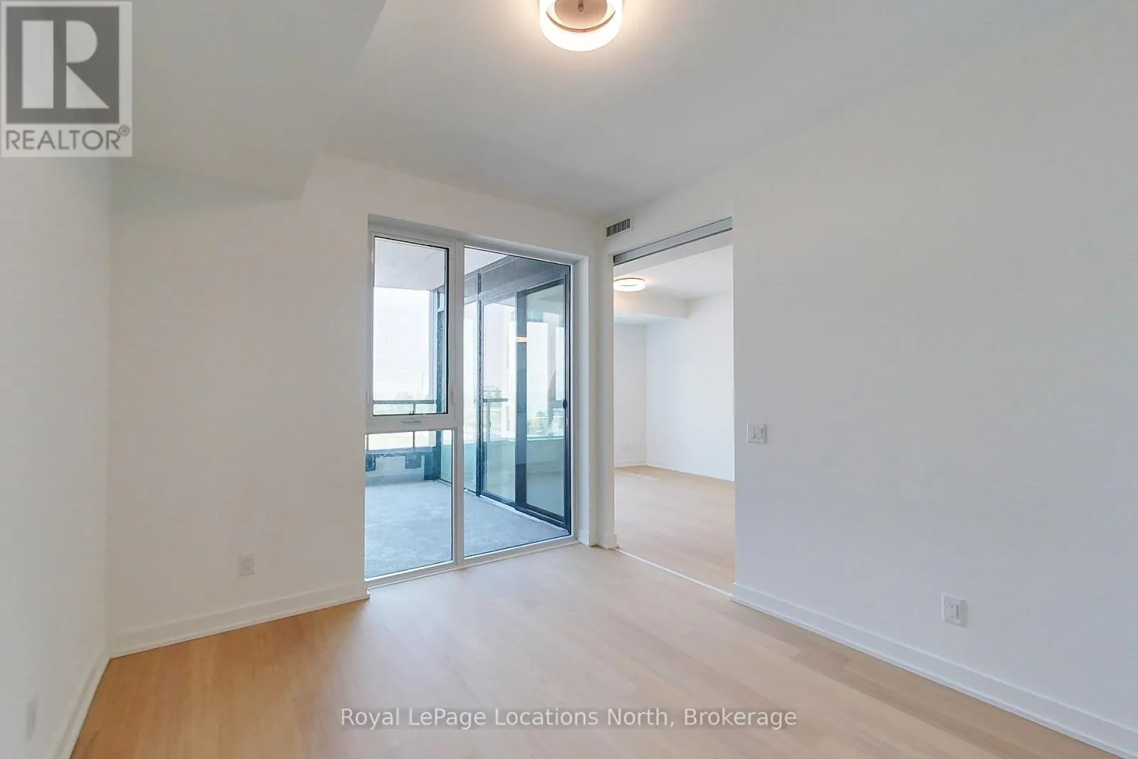 303 - 31 HURON STREET, #303