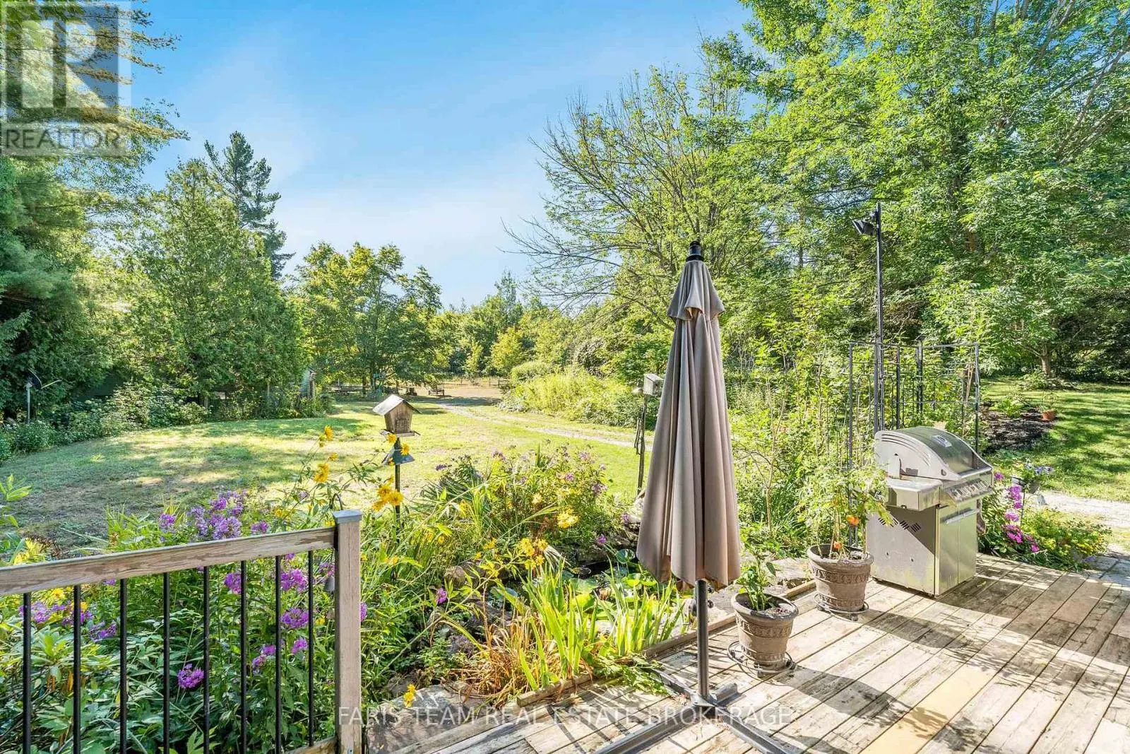 1983 HORSESHOE VALLEY ROAD W