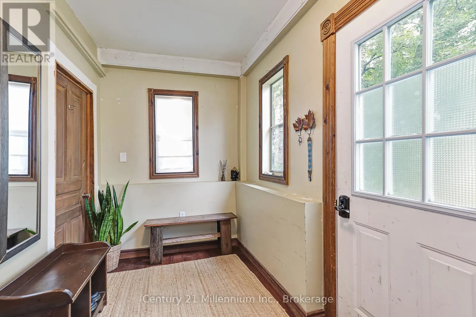421 NAPIER STREET