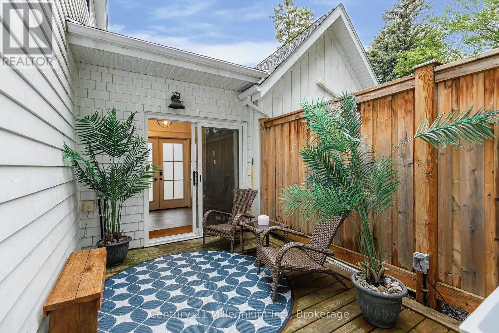 421 NAPIER STREET