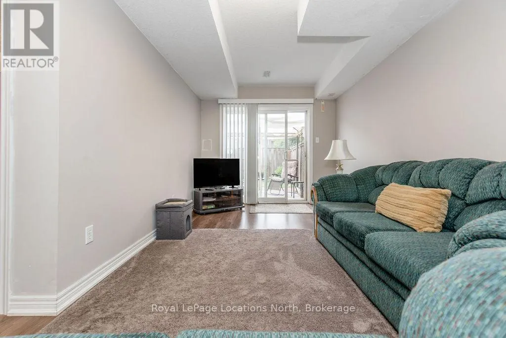 46 ADMIRAL ROAD
