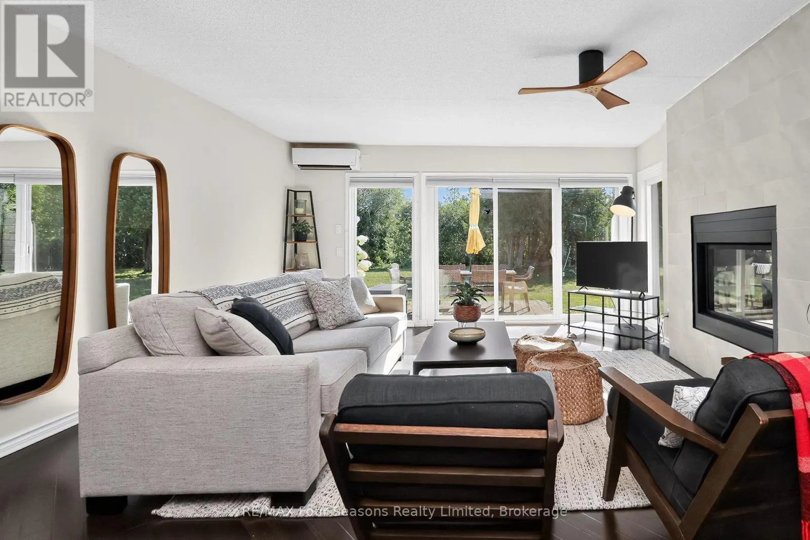 13 - 44 TROTT BOULEVARD, #13