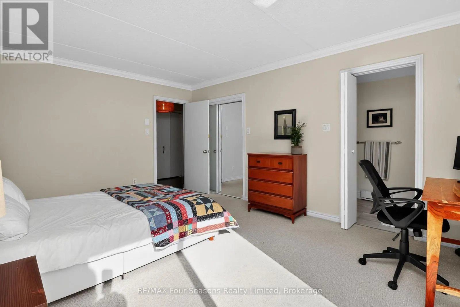 13 - 44 TROTT BOULEVARD, #13