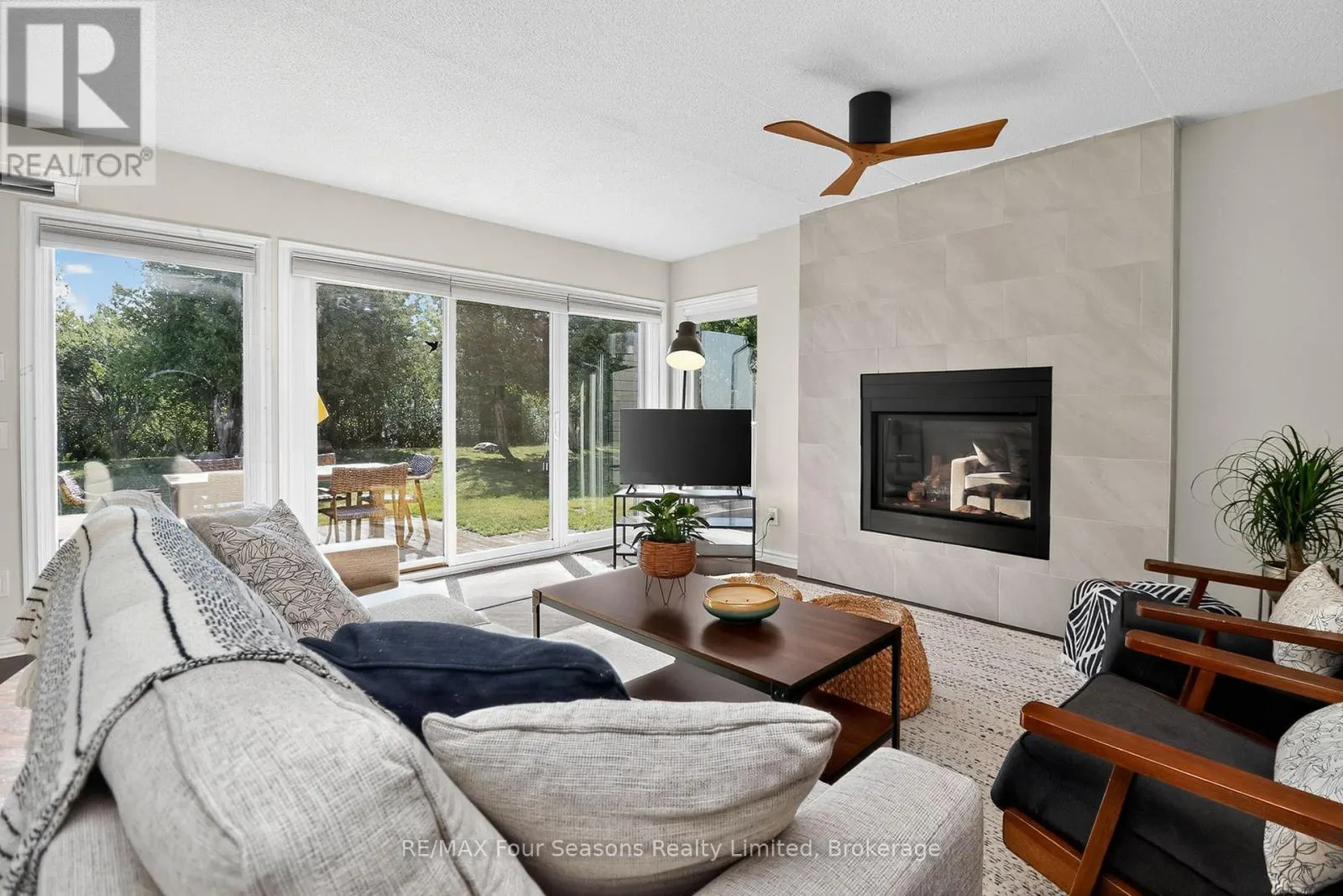 13 - 44 TROTT BOULEVARD, #13