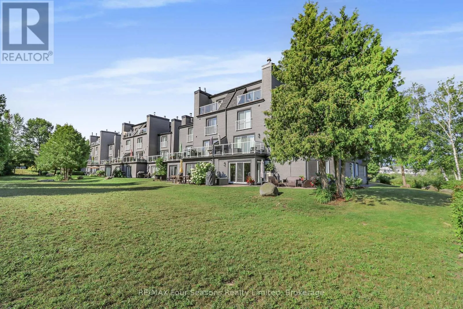 13 - 44 TROTT BOULEVARD, #13