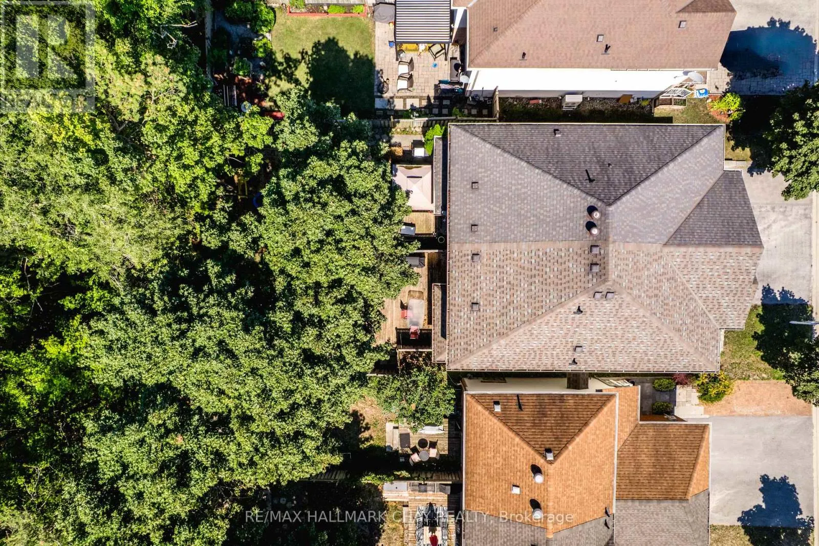 256 FERNDALE DRIVE S