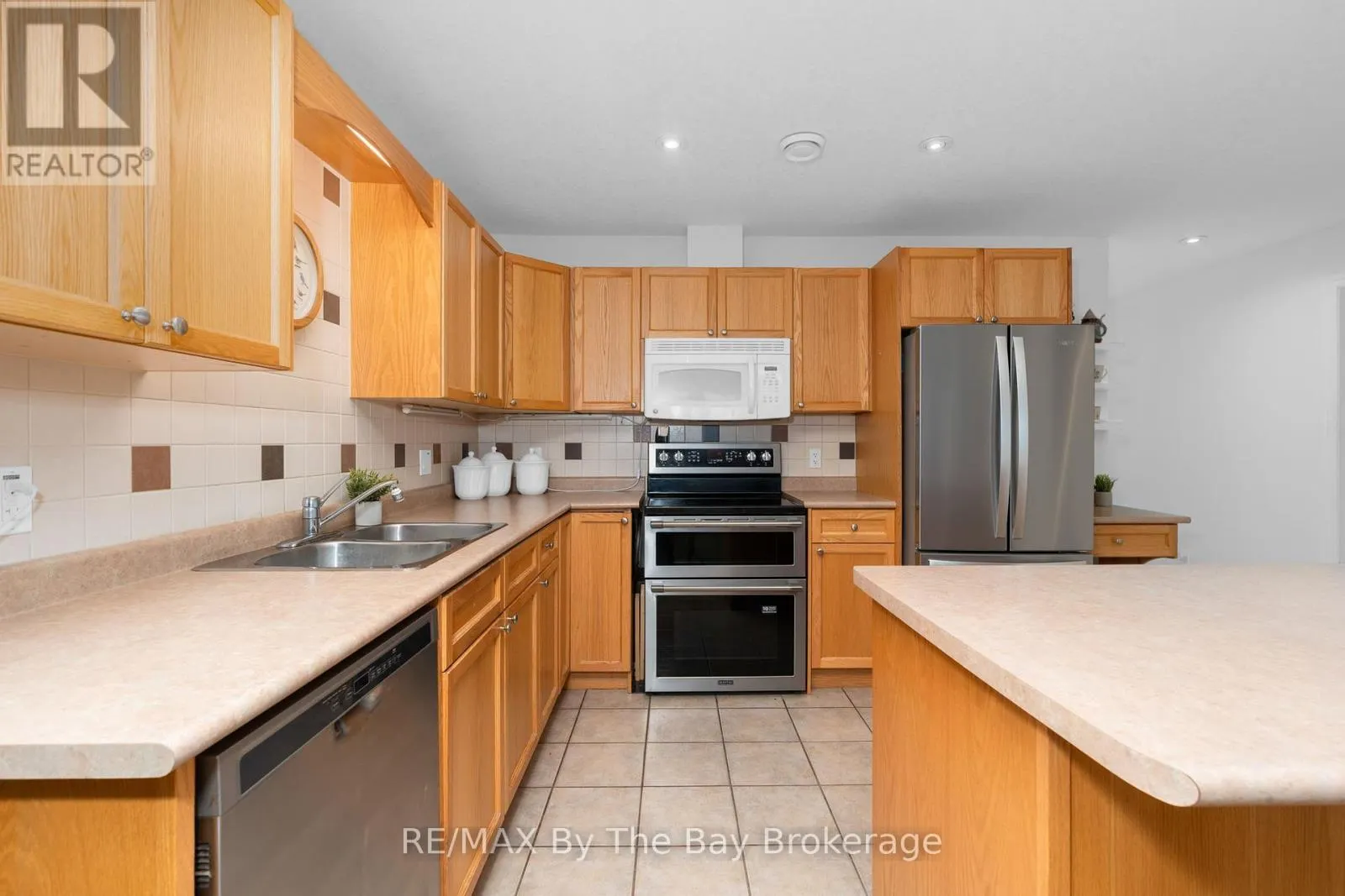 29 MEADOW LANE