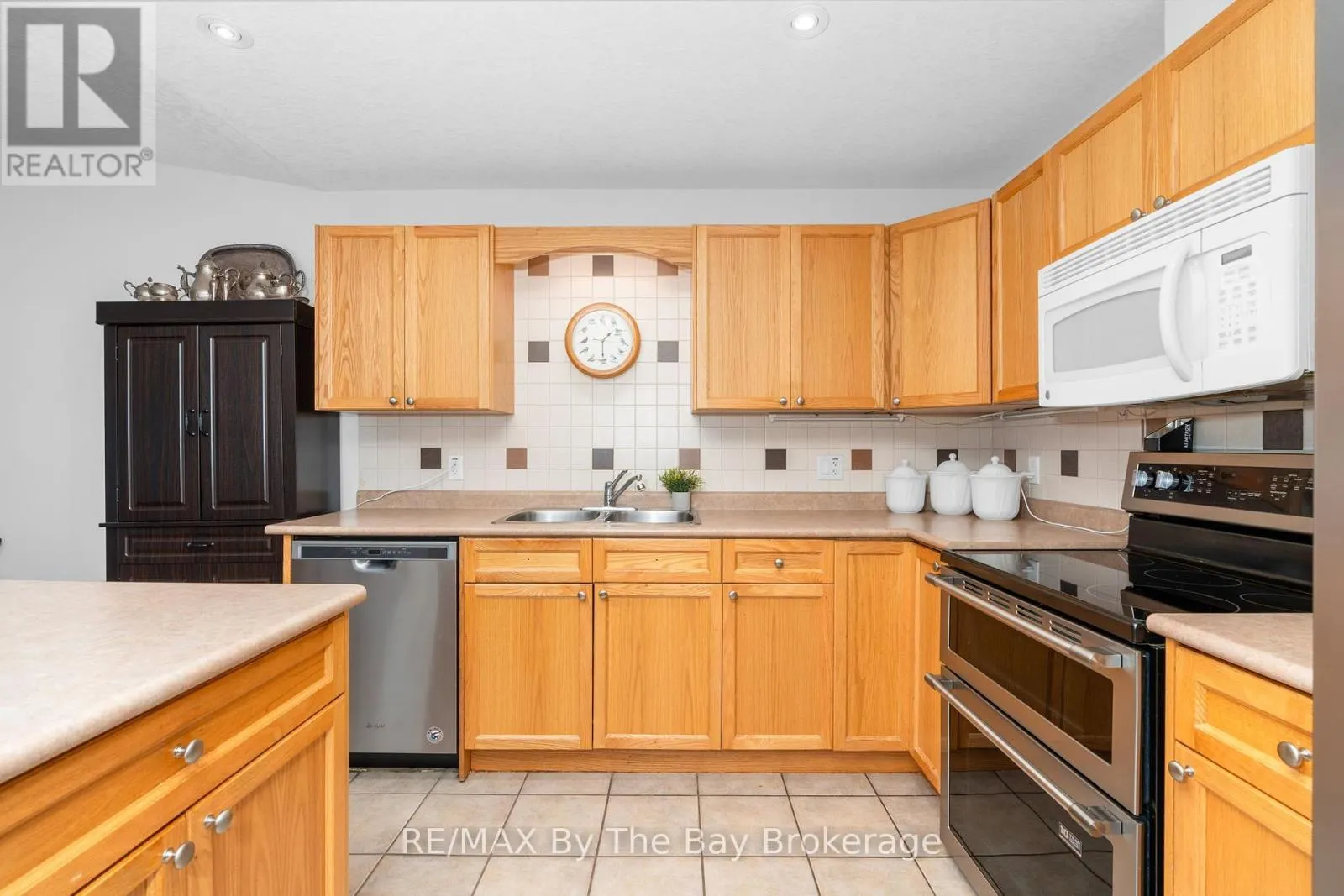 29 MEADOW LANE