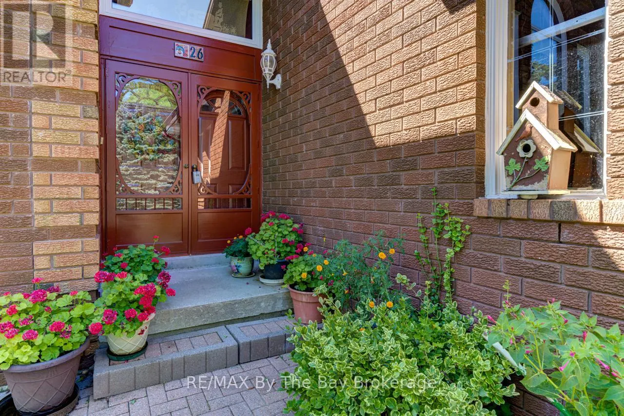26 TIMBERLAND CRESCENT