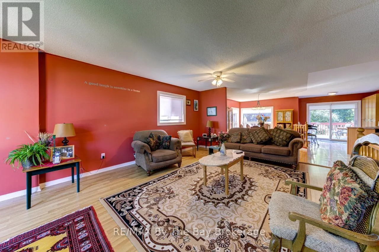 26 TIMBERLAND CRESCENT