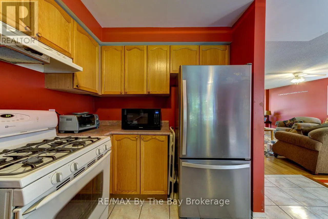 26 TIMBERLAND CRESCENT