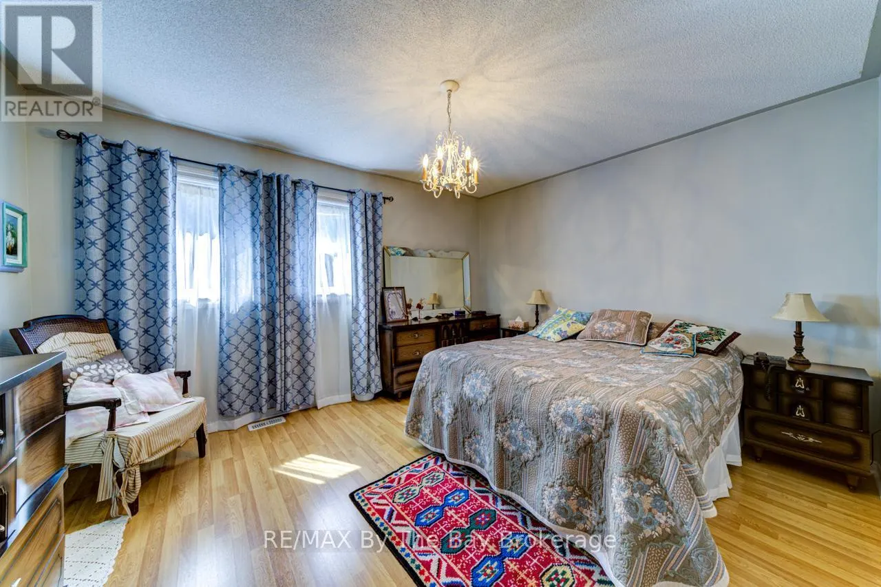 26 TIMBERLAND CRESCENT
