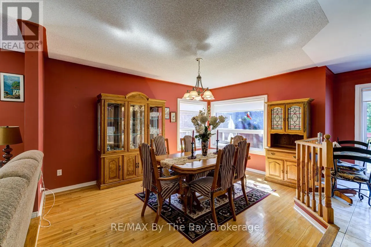 26 TIMBERLAND CRESCENT