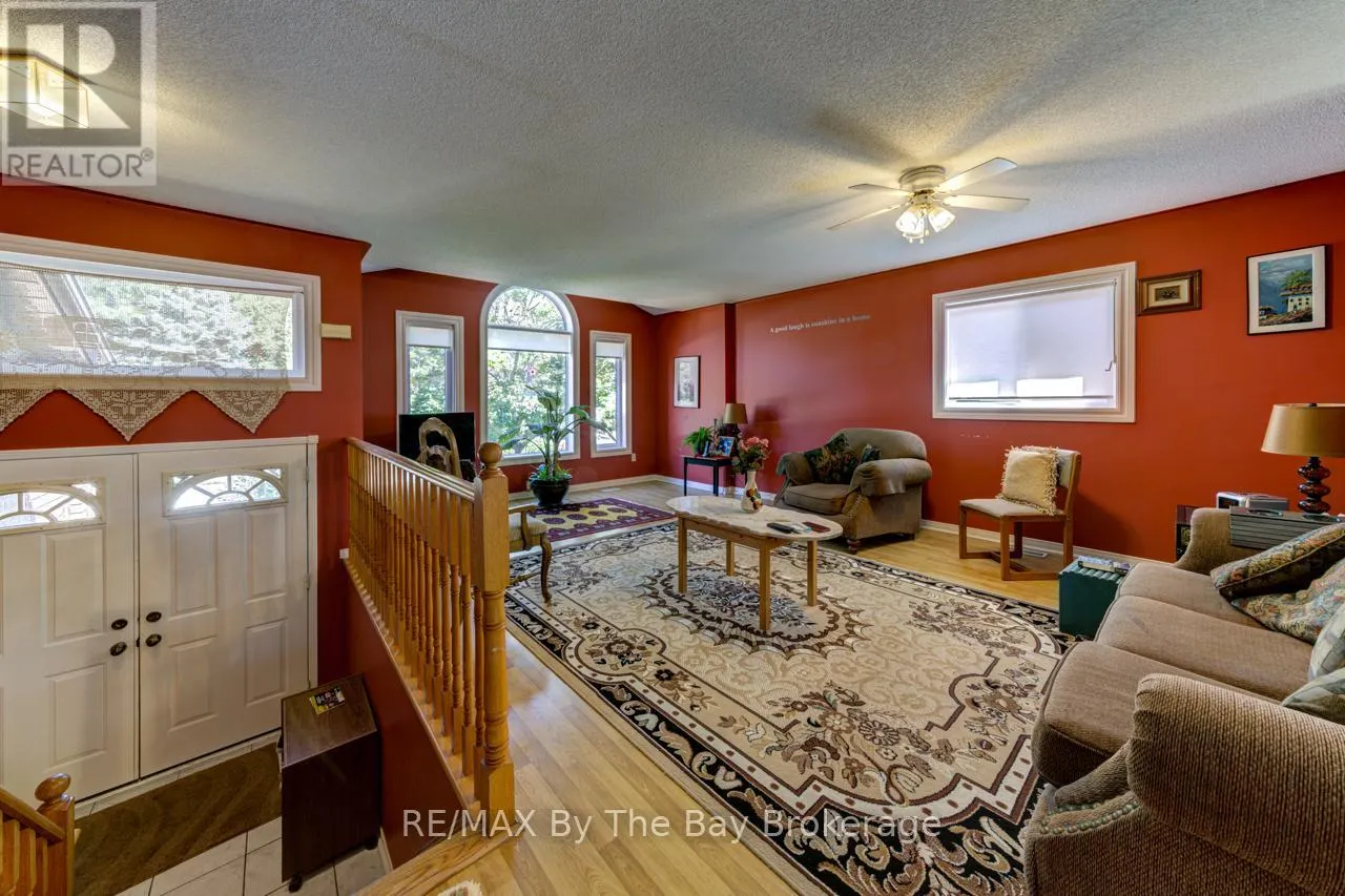 26 TIMBERLAND CRESCENT