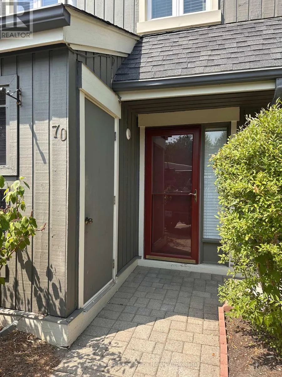 70 - 149 FAIRWAY CRESCENT, #70