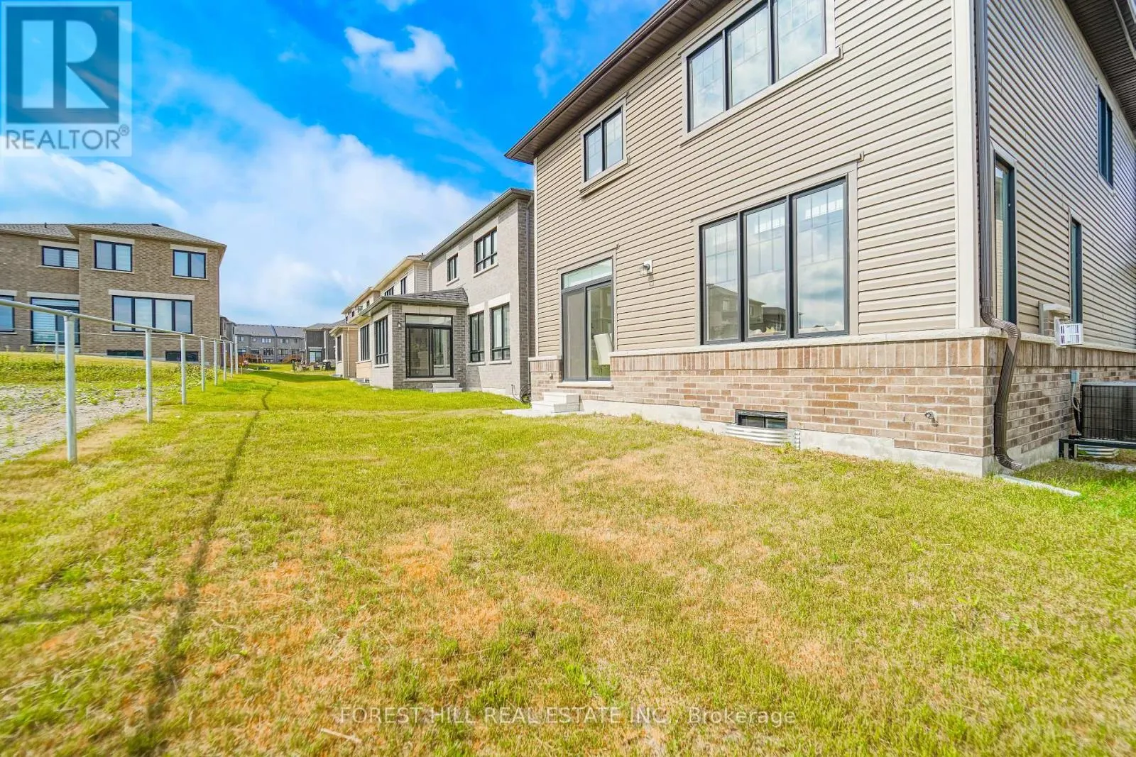 29 KINGSBURY TRAIL