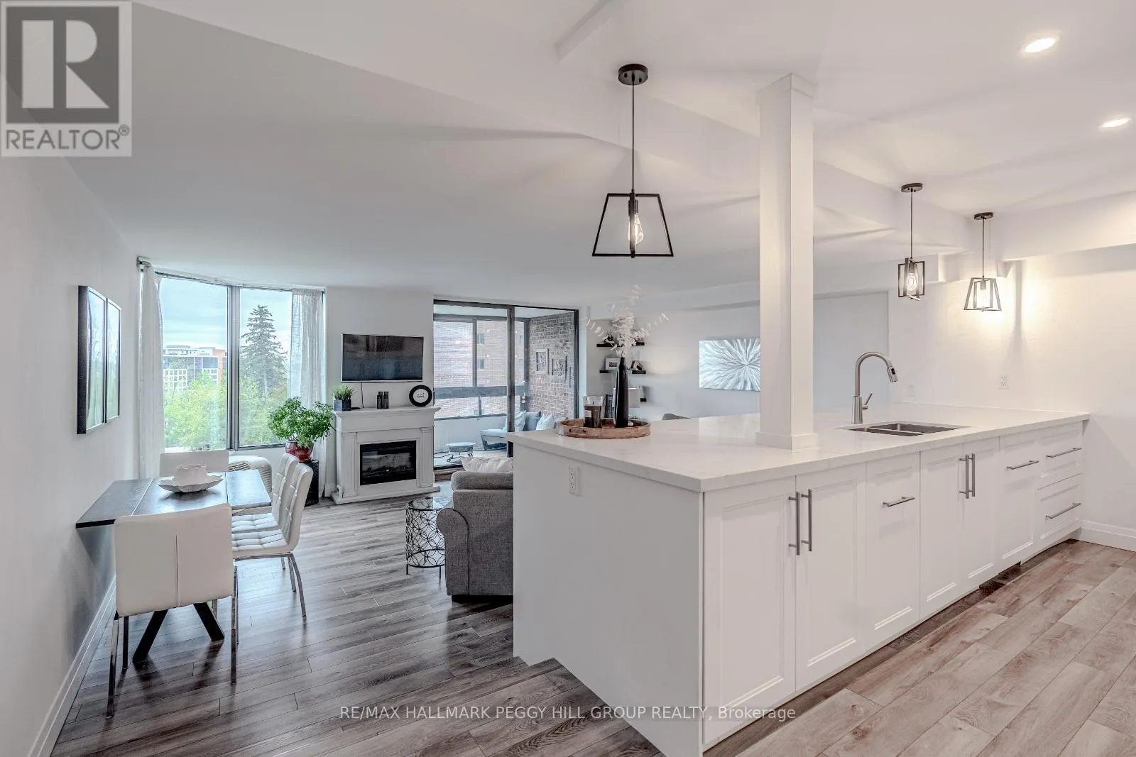 504 - 181 COLLIER STREET