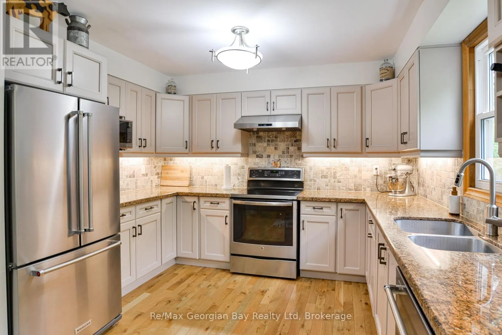 30 SUMAC CRESCENT