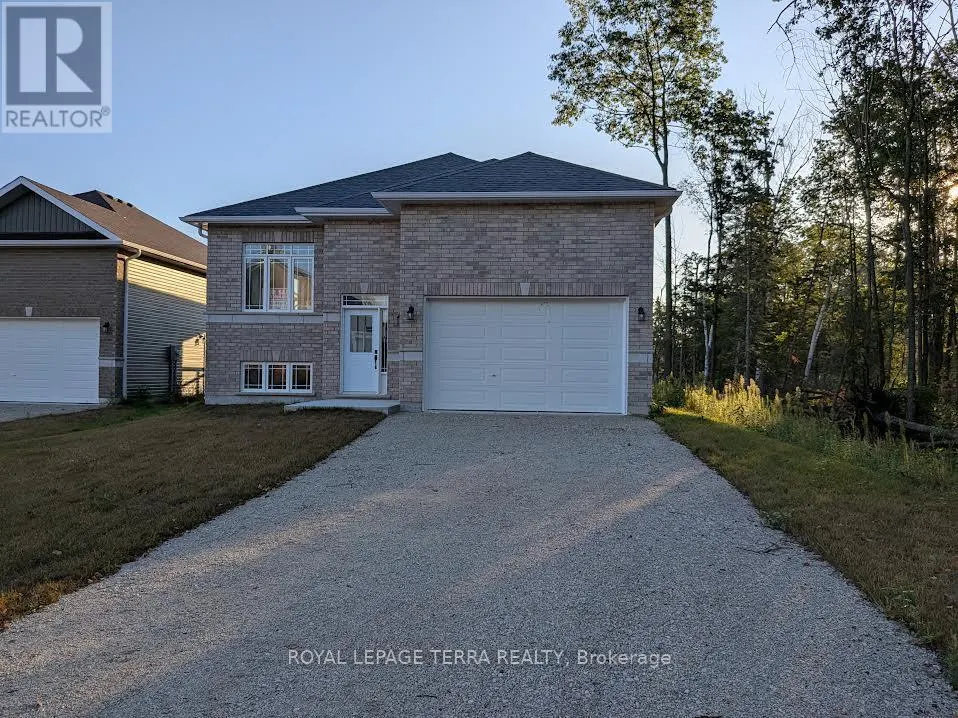 6 JOANNE CRESCENT S