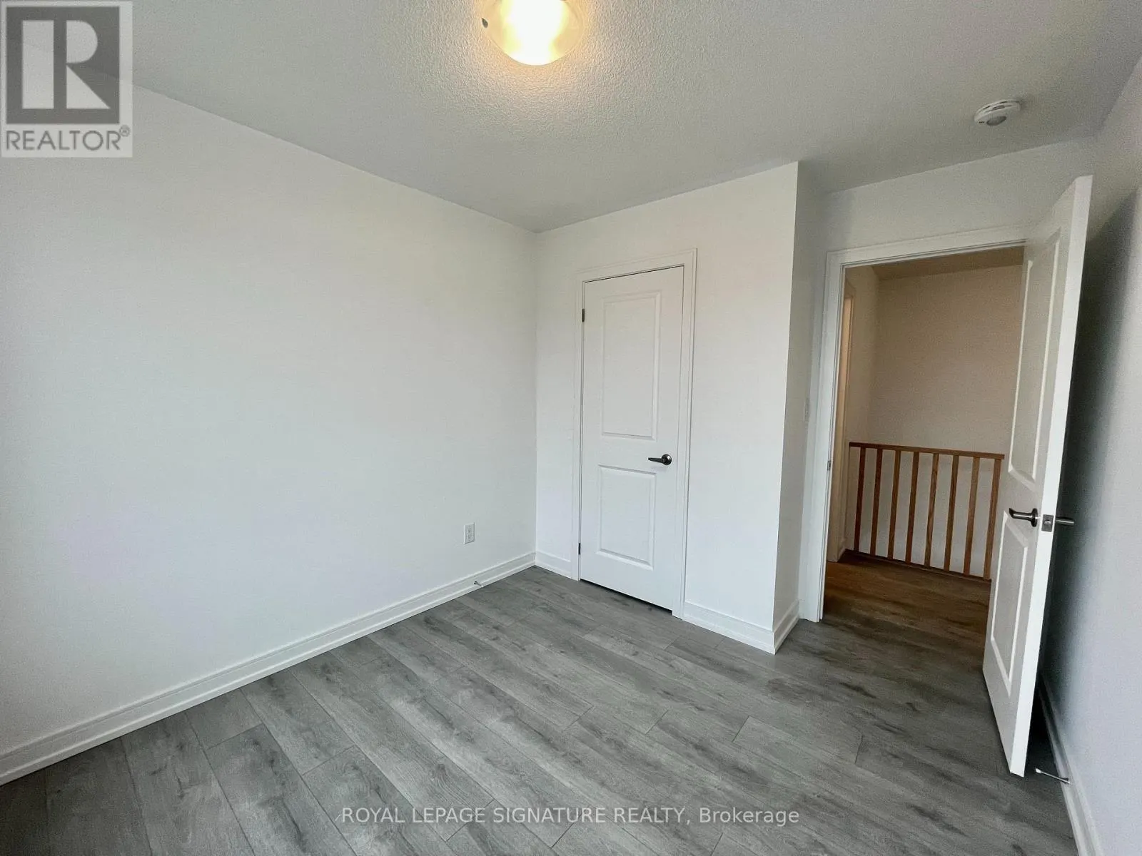 3 - 129 APPLETREE LANE