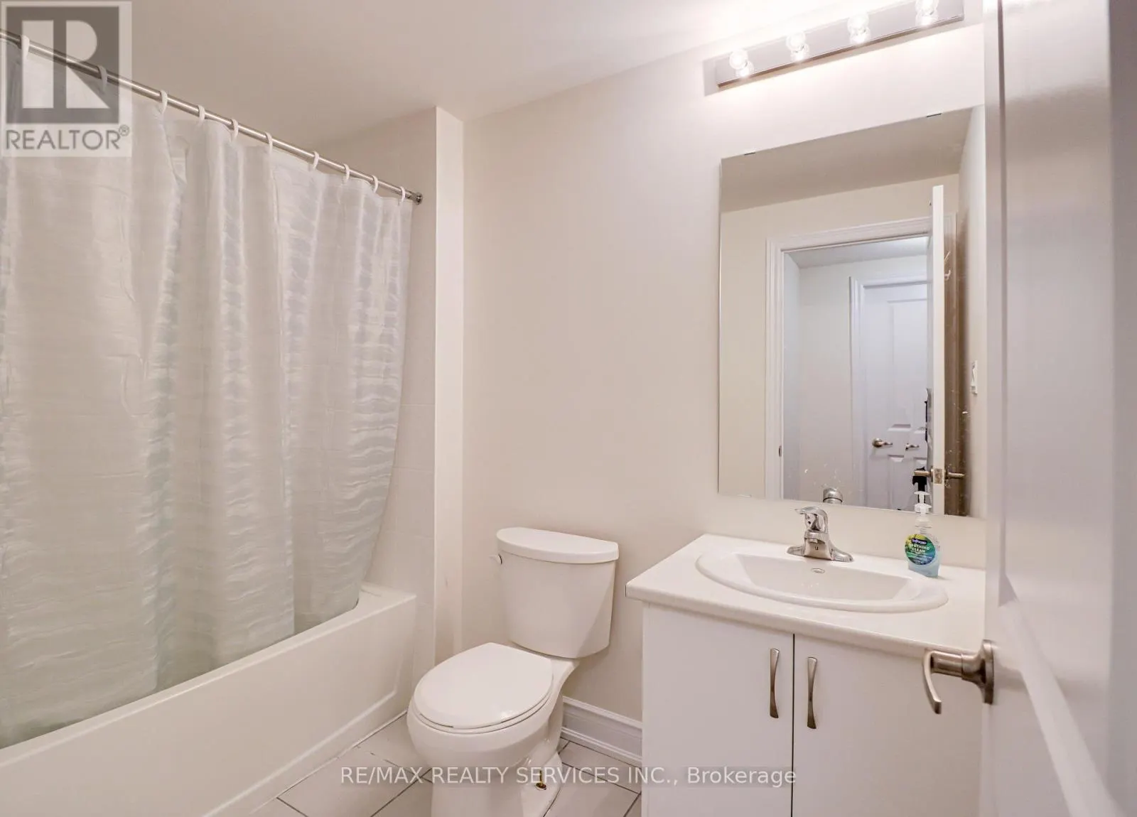 LOWER LEVEL - 106 NOTTINGHAM ROAD