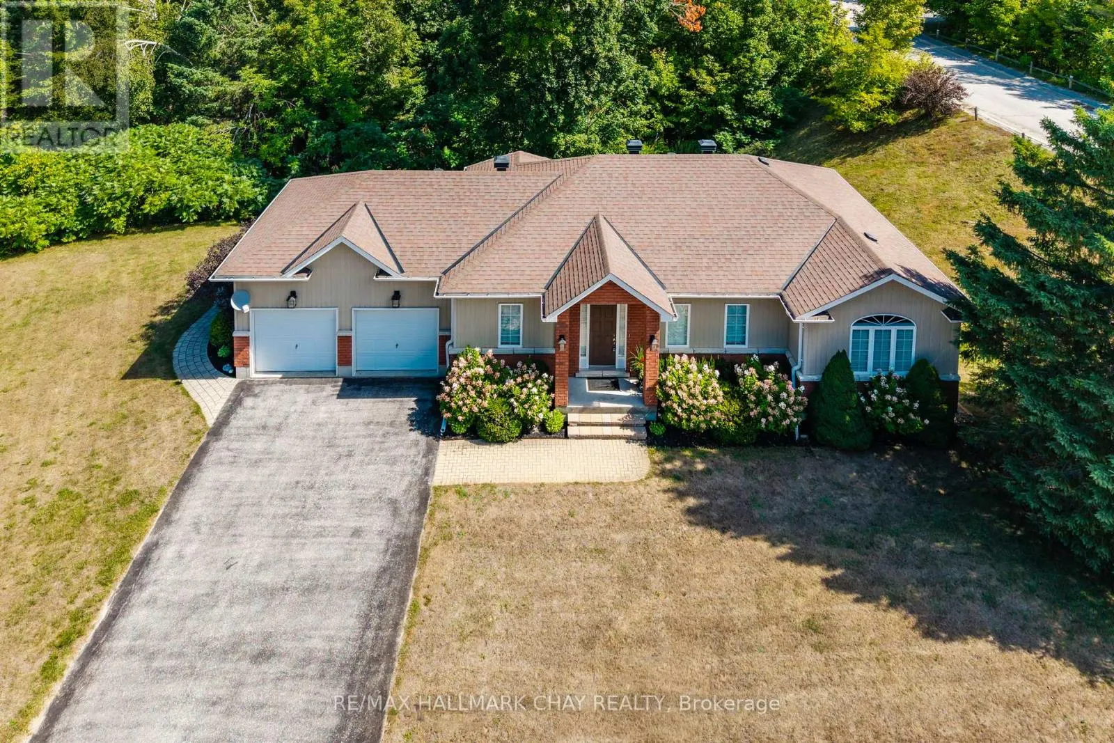 32 VALLEYCREST DRIVE