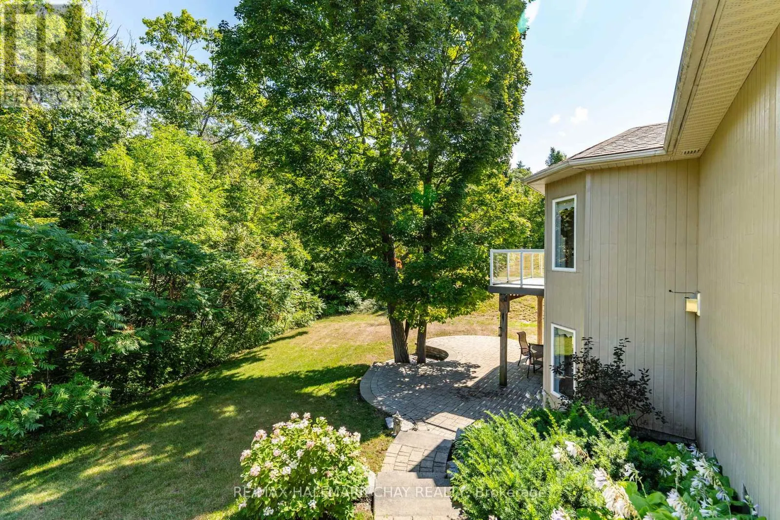 32 VALLEYCREST DRIVE