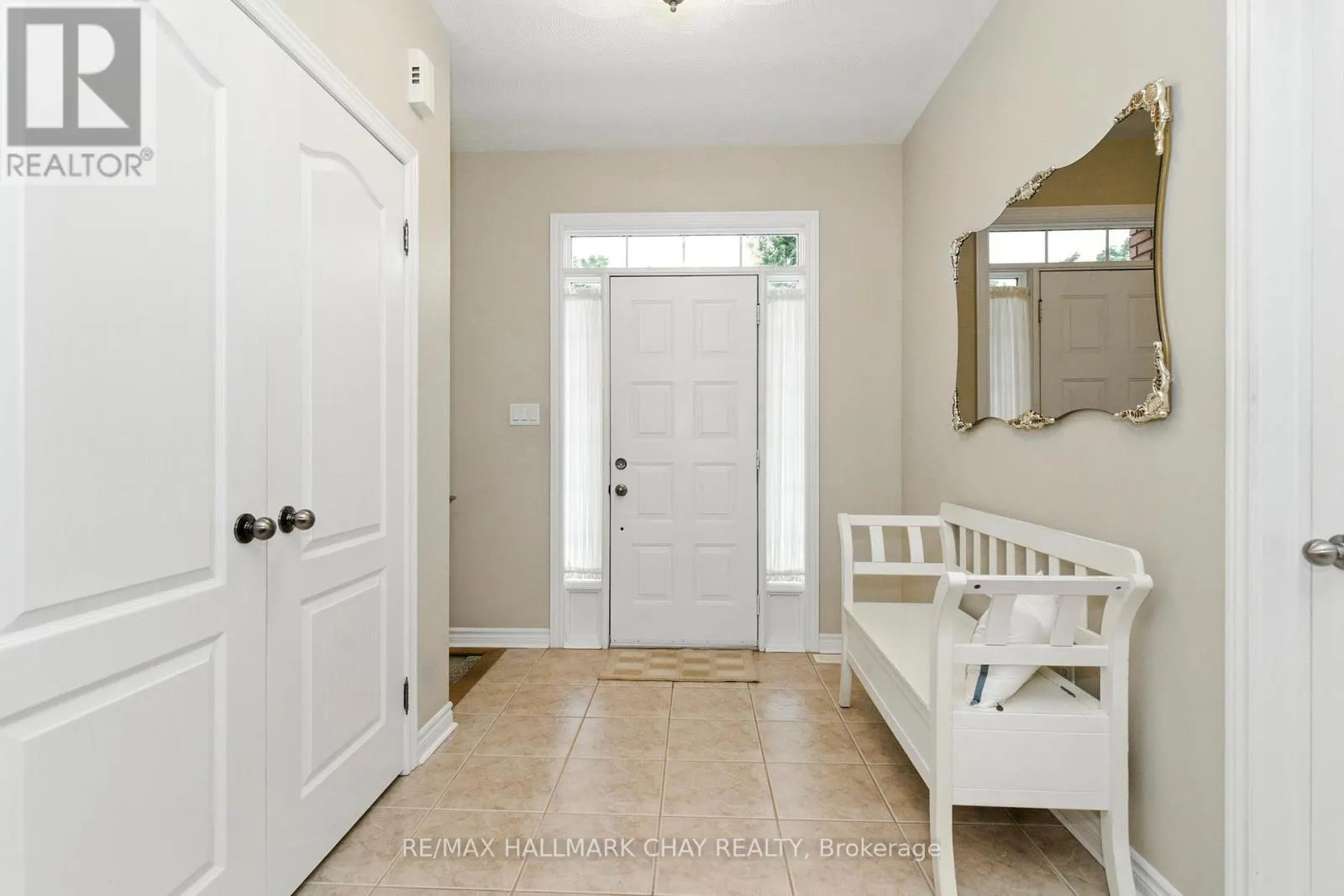 32 VALLEYCREST DRIVE