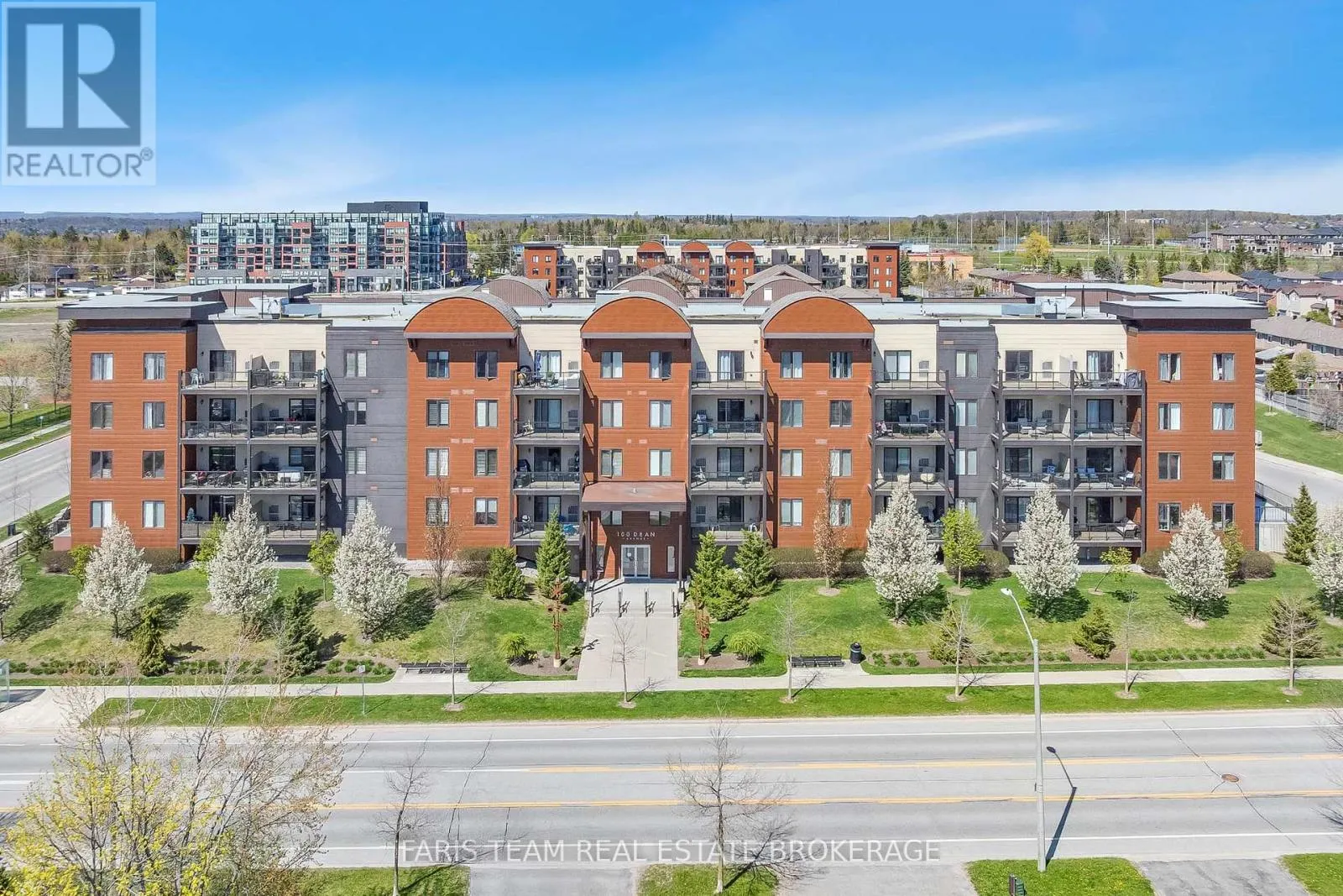 211 - 100 DEAN AVENUE