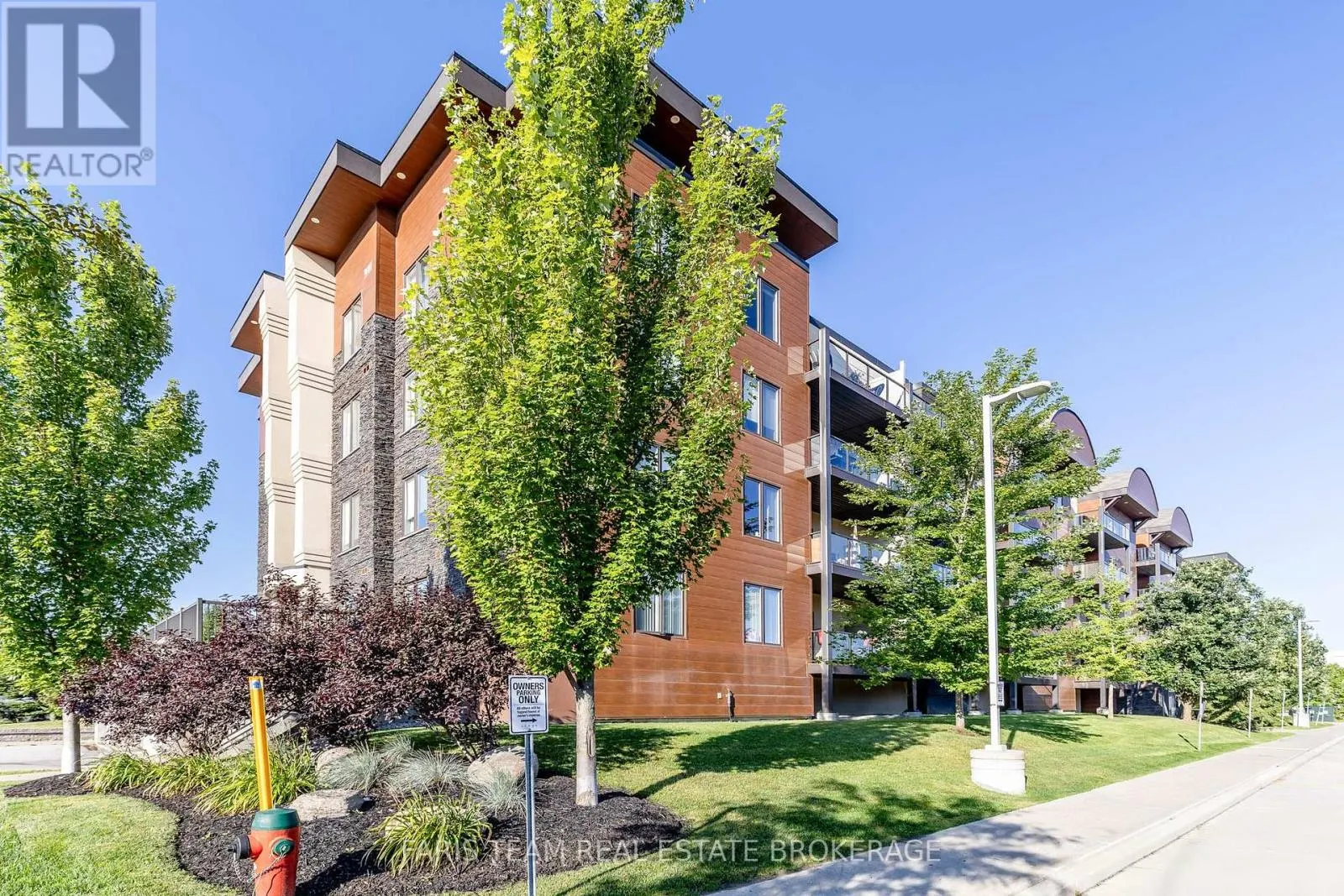 211 - 100 DEAN AVENUE