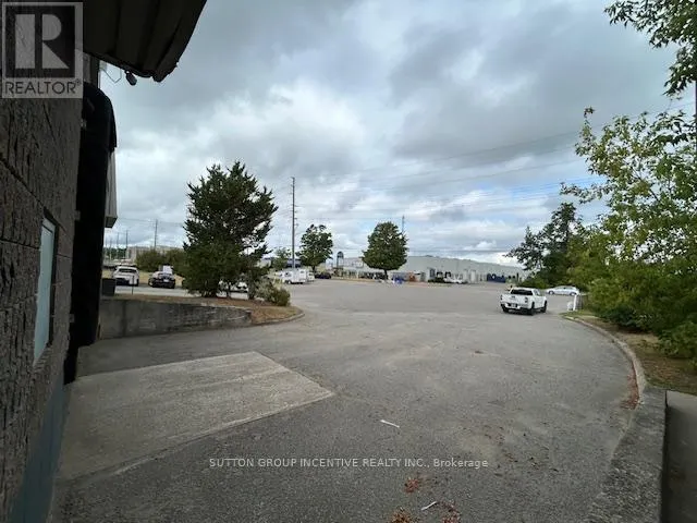 1B - 51 CHURCHILL DRIVE