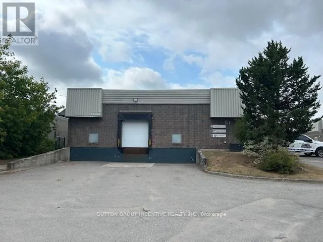 1B - 51 CHURCHILL DRIVE