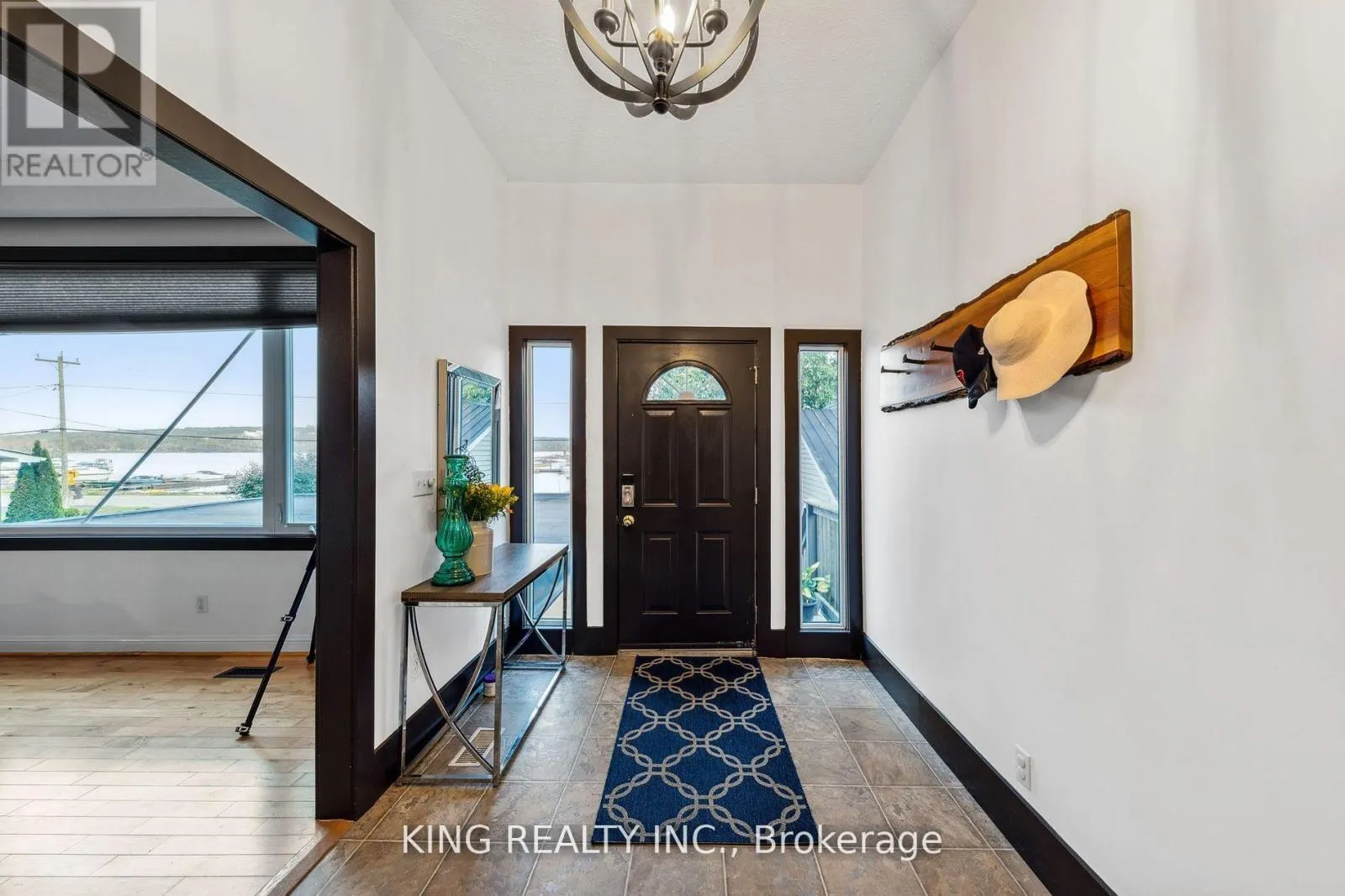 602 CHAMPLAIN ROAD