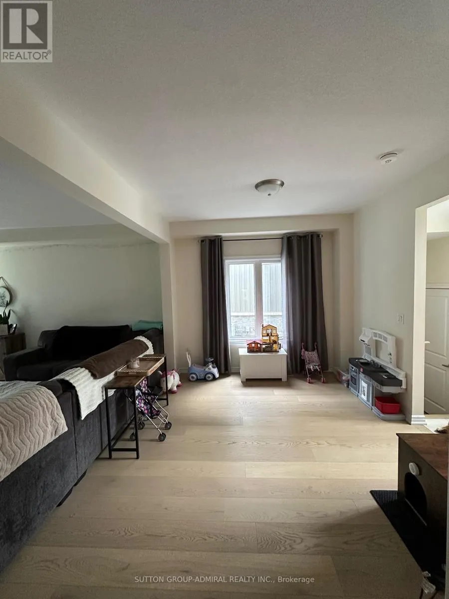 39 ATLANTIS DRIVE