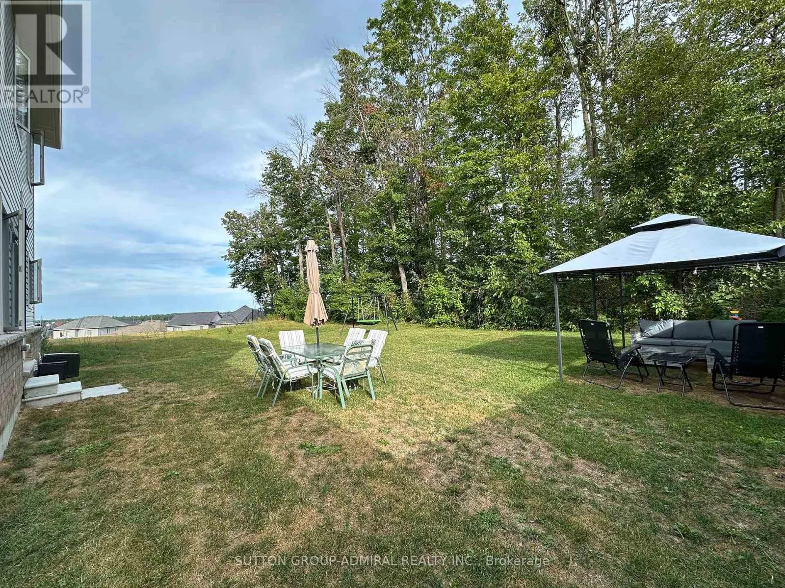 39 ATLANTIS DRIVE