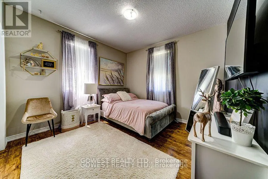 5 55TH STREET S