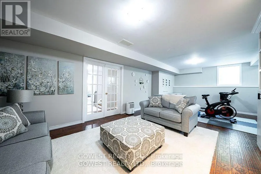 5 55TH STREET S