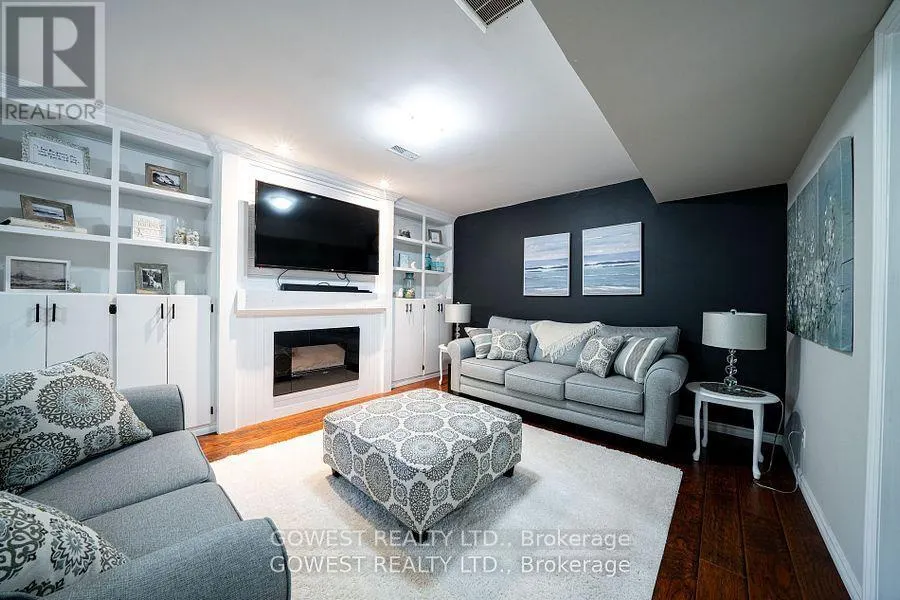 5 55TH STREET S