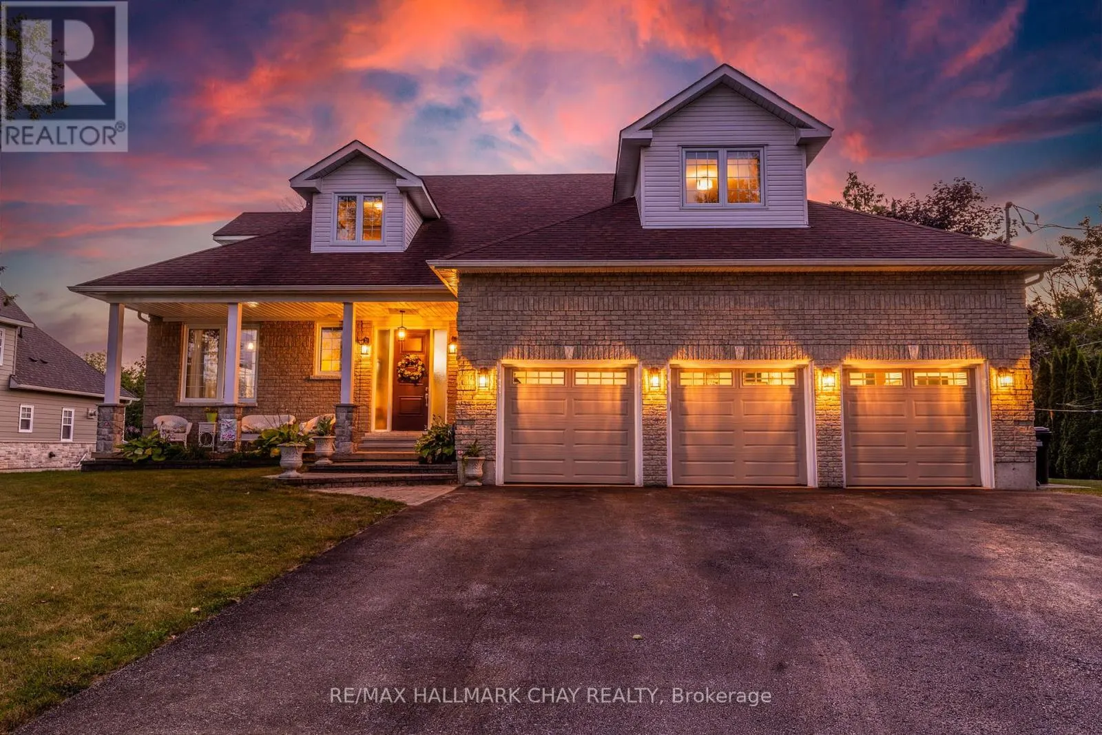 2 MARIPOSA CRESCENT
