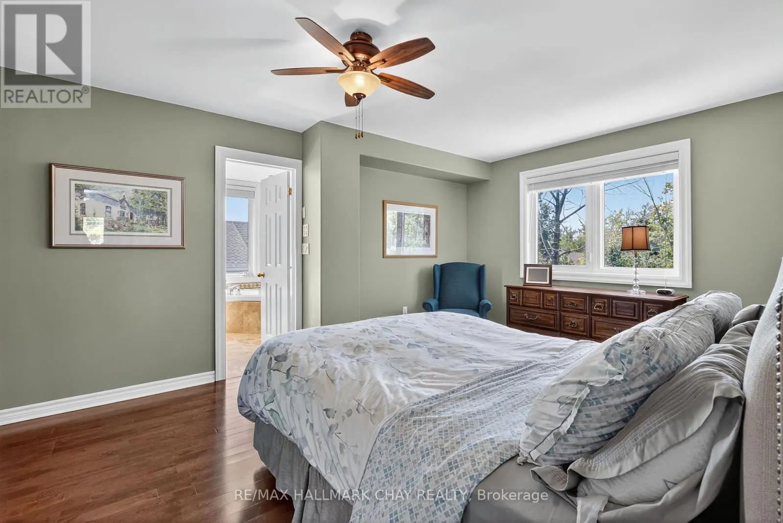 2 MARIPOSA CRESCENT