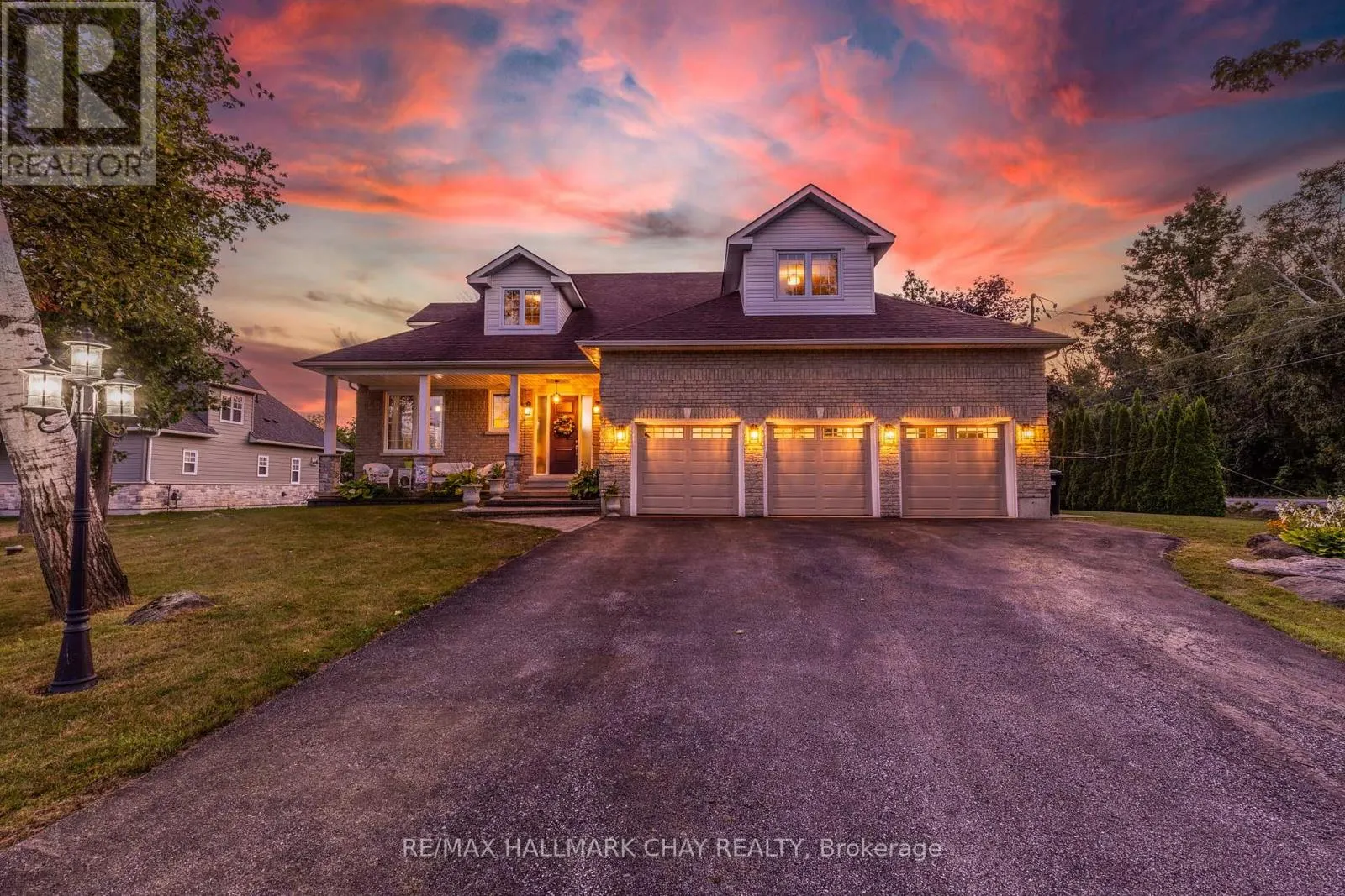2 MARIPOSA CRESCENT