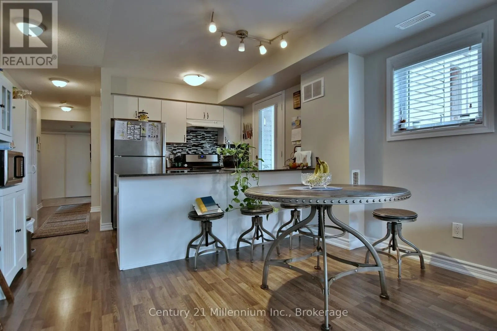 201 - 5 ANCHORAGE CRESCENT, #201