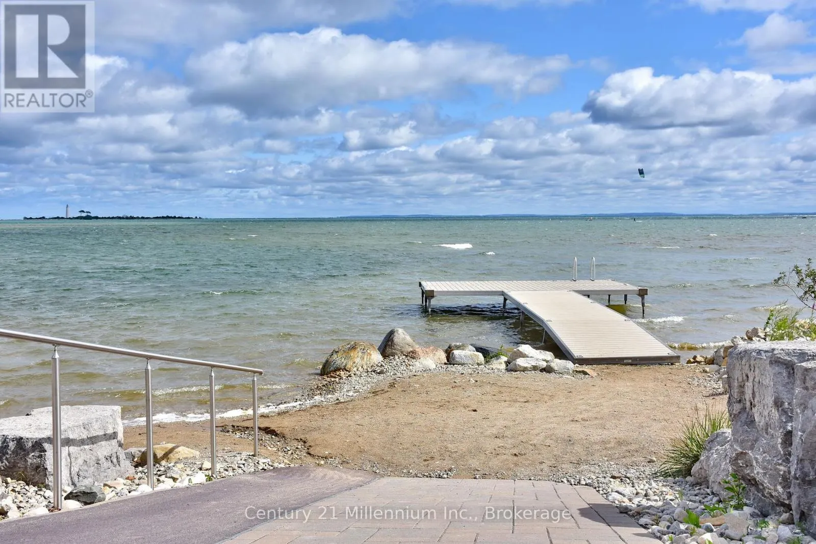 201 - 5 ANCHORAGE CRESCENT, #201
